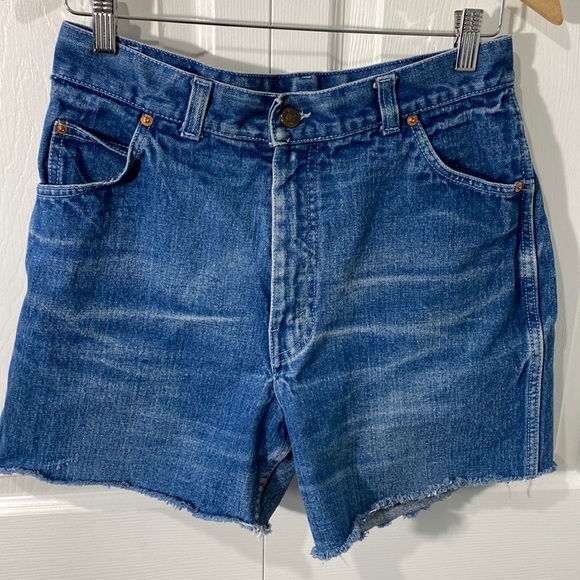 Vintage Road runner cut off shorts - Picture 2 of 7